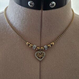 Gorgeous Heart-Shaped Tree Of Life Necklace